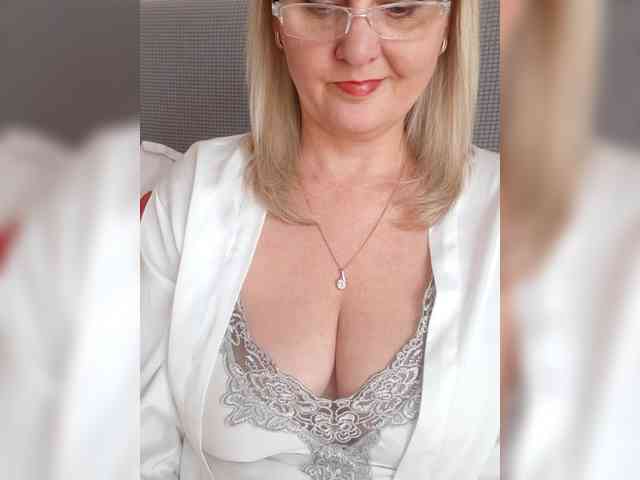 SexiestJess45 webcam