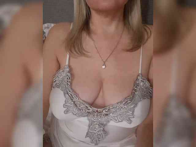 SexiestJess45 webcam