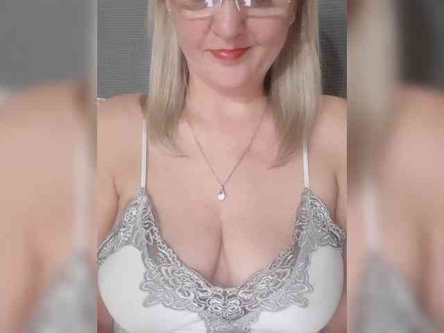 SexiestJess45 webcam