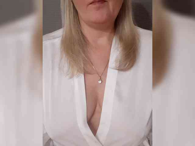 SexiestJess45 SexiestJess45