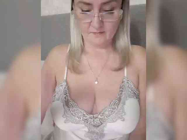 SexiestJess45 webcam