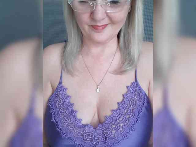 SexiestJess45 webcam