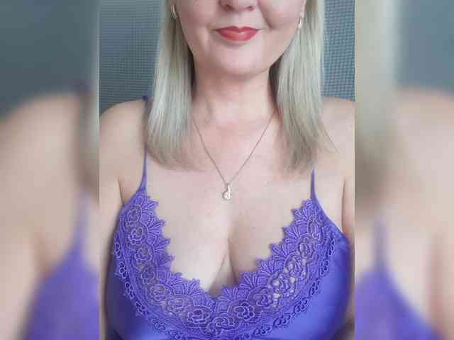 SexiestJess45 webcam