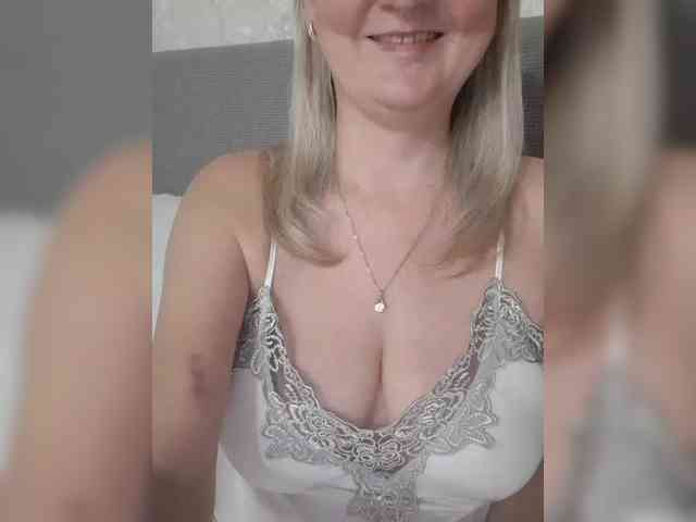 SexiestJess45 webcam