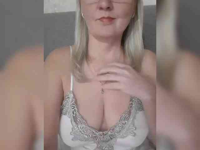 SexiestJess45 webcam