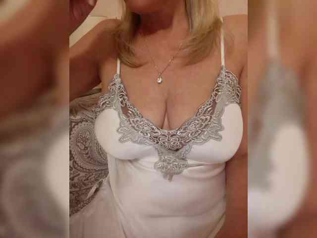 SexiestJess45 webcam