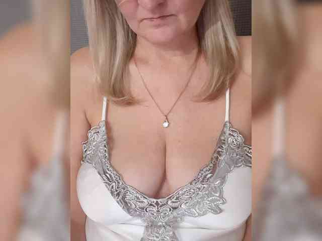 SexiestJess45 webcam