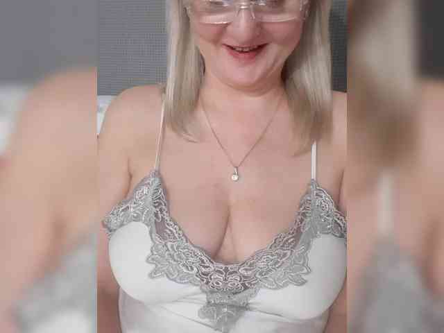 SexiestJess45 Live Webcam on BongaCams