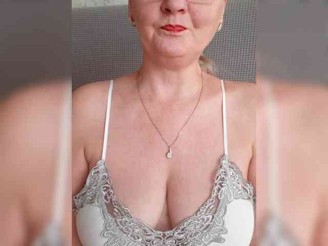 SexiestJess45 webcam