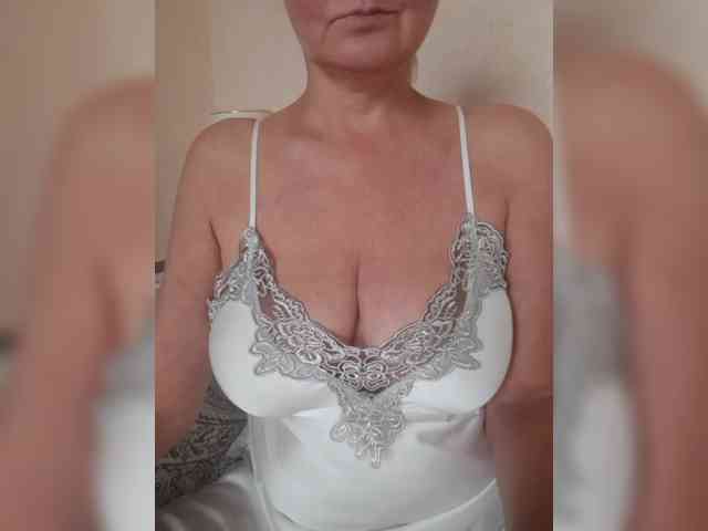 SexiestJess45 webcam