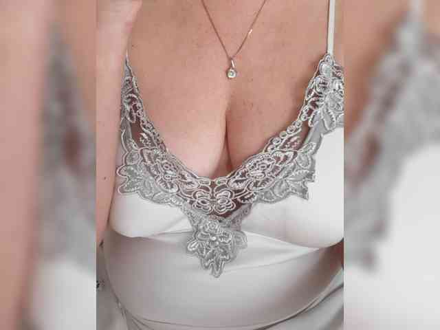 SexiestJess45 webcam