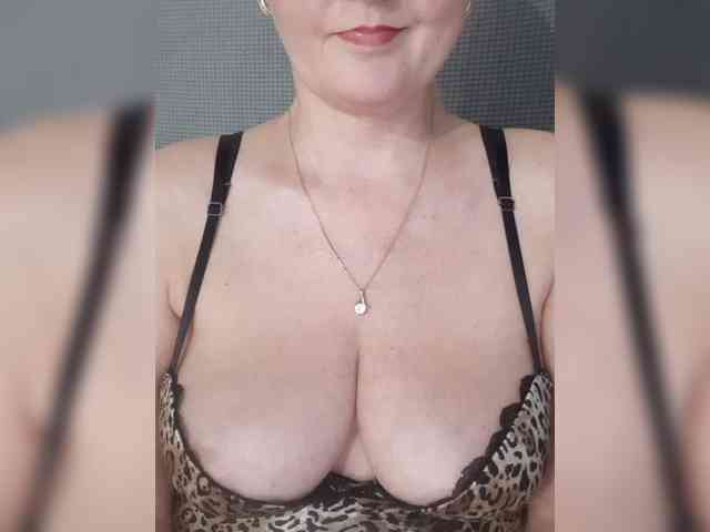 SexiestJess45 webcam