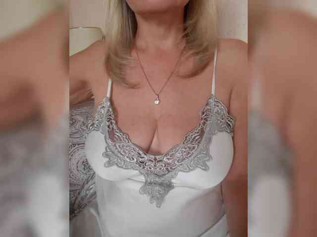 SexiestJess45 webcam
