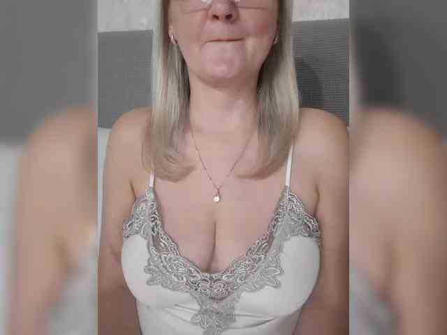 SexiestJess45 webcam