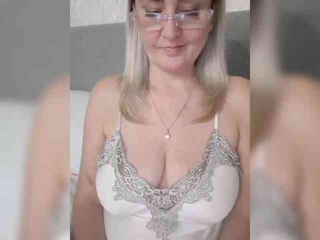 SexiestJess45 webcam