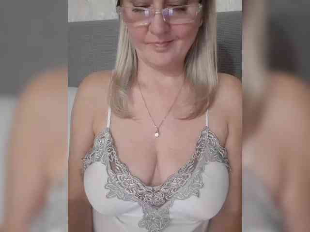 SexiestJess45 webcam