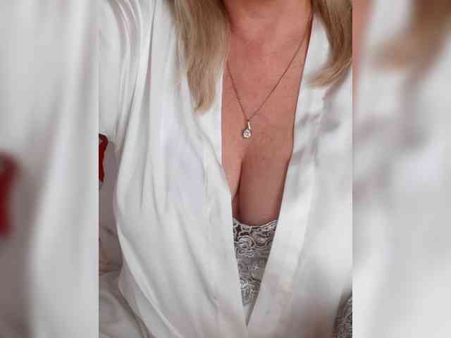 SexiestJess45 webcam