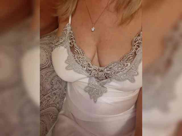 SexiestJess45 webcam