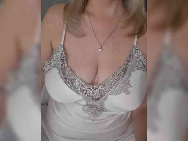 SexiestJess45 SexiestJess45