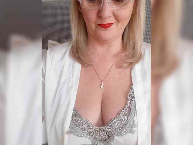 SexiestJess45 webcam