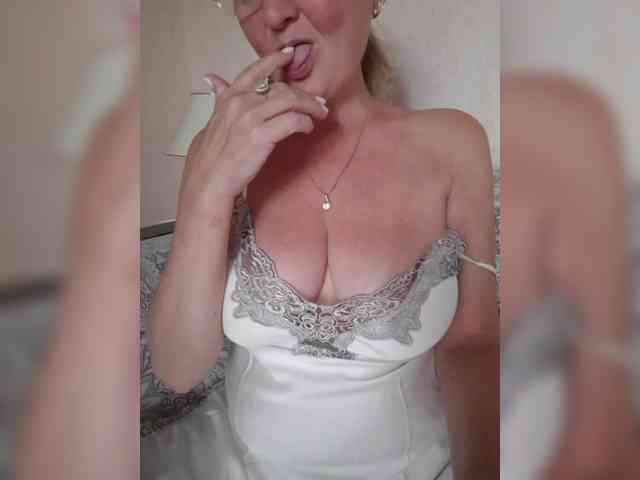SexiestJess45 webcam