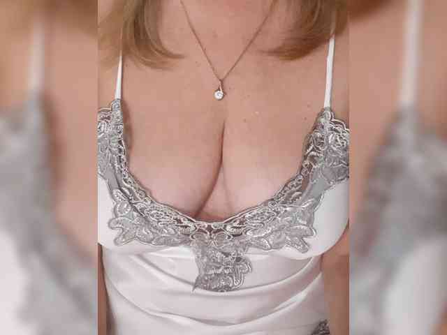 SexiestJess45 webcam