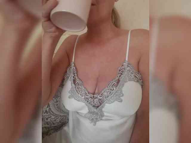SexiestJess45 webcam