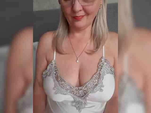 SexiestJess45 webcam