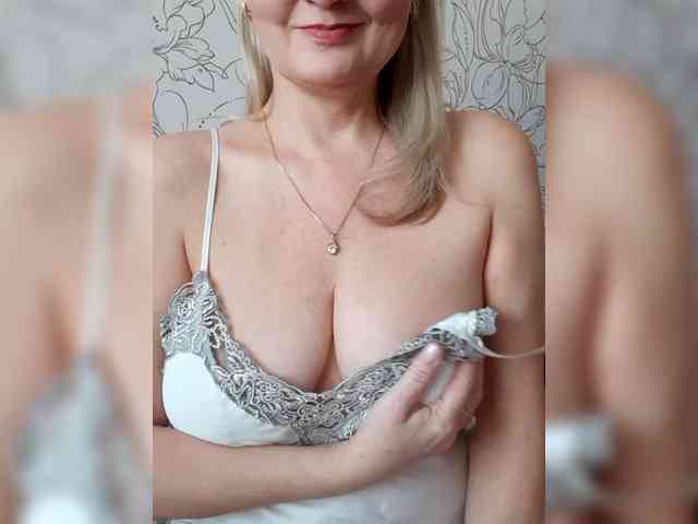 SexiestJess45 webcam