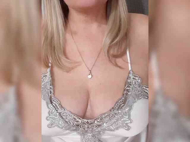 SexiestJess45 webcam