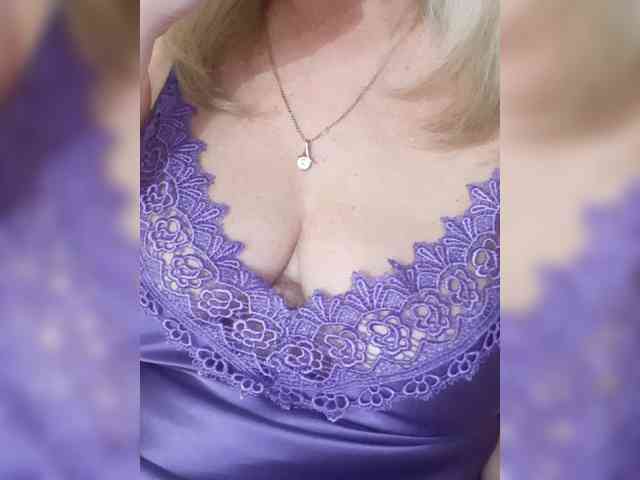 SexiestJess45 webcam