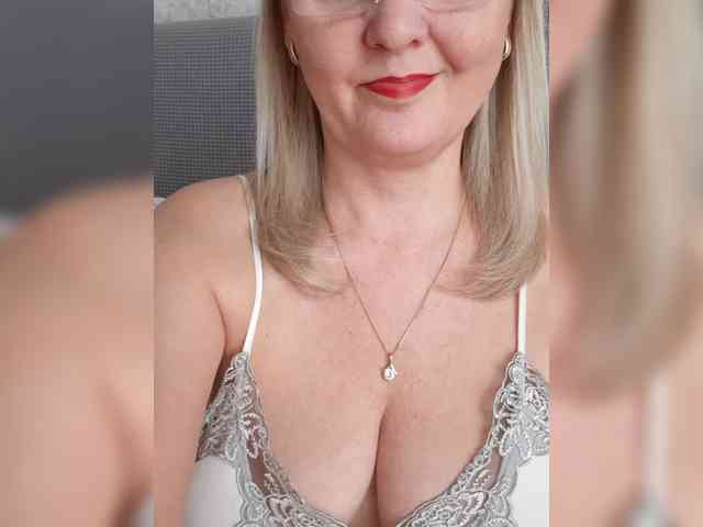 SexiestJess45 webcam