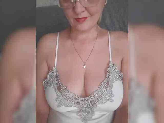 SexiestJess45