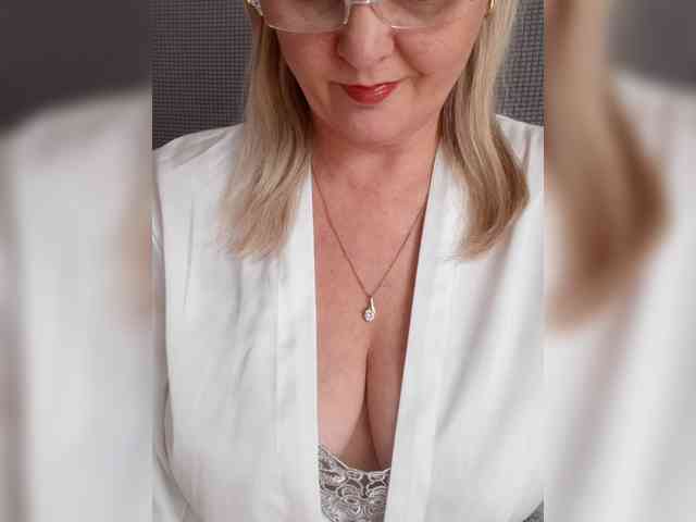 SexiestJess45 webcam