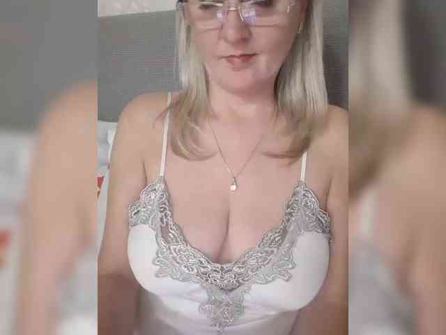 SexiestJess45 webcam