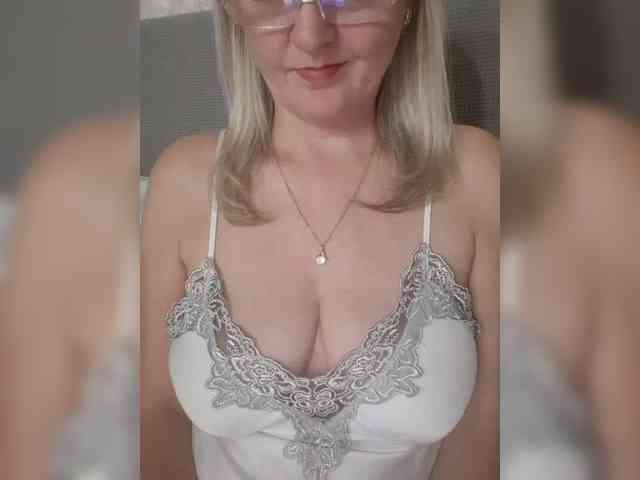 SexiestJess45 webcam