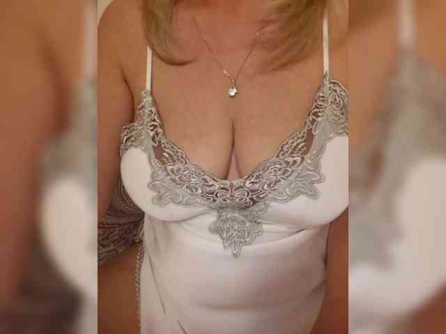 hidden web cam SexiestJess45