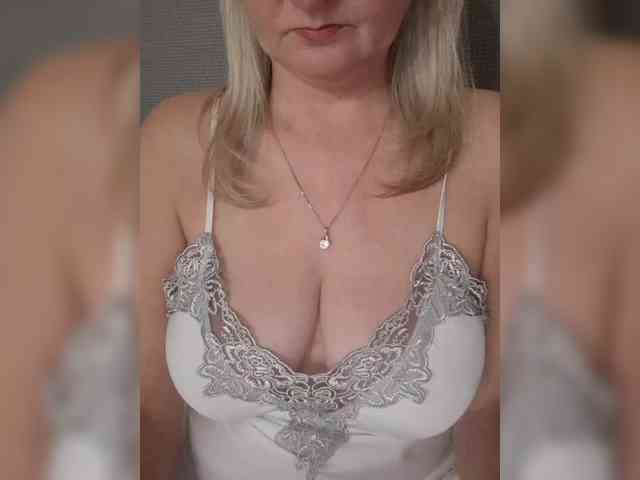 SexiestJess45 Live Webcam on BongaCams