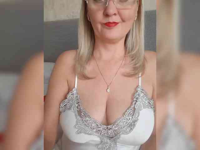 SexiestJess45 webcam