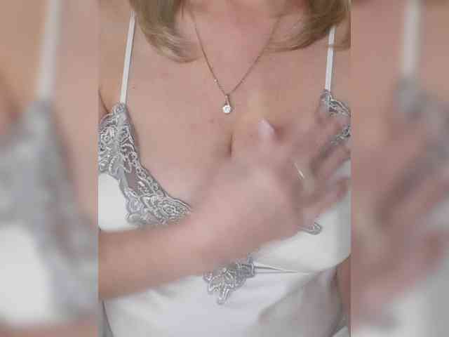 SexiestJess45 webcam