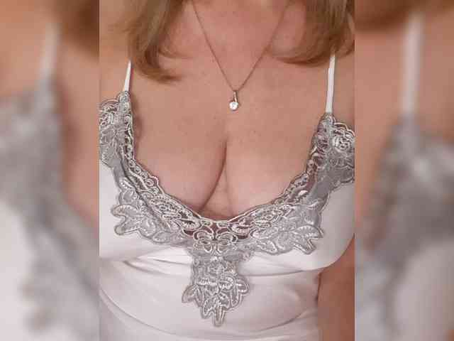 SexiestJess45 webcam