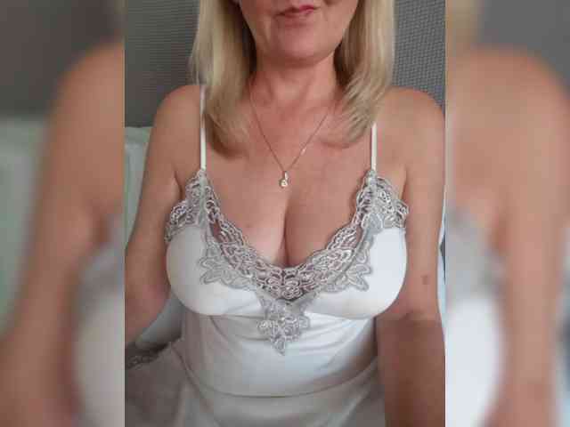 SexiestJess45 webcam