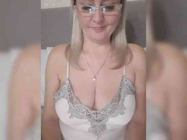 SexiestJess45 webcam