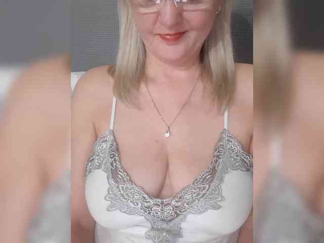 SexiestJess45 webcam