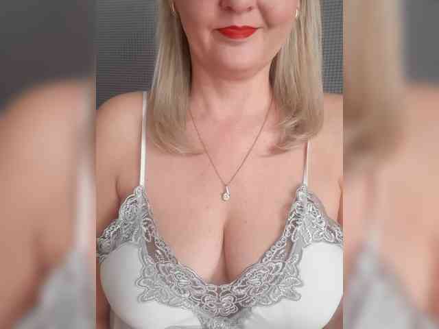 SexiestJess45 webcam