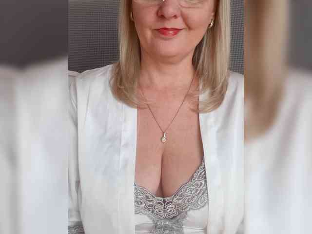 SexiestJess45 webcam