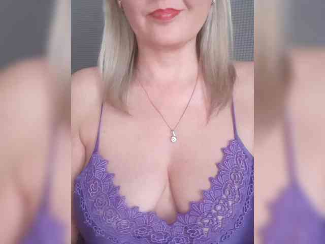 SexiestJess45 webcam