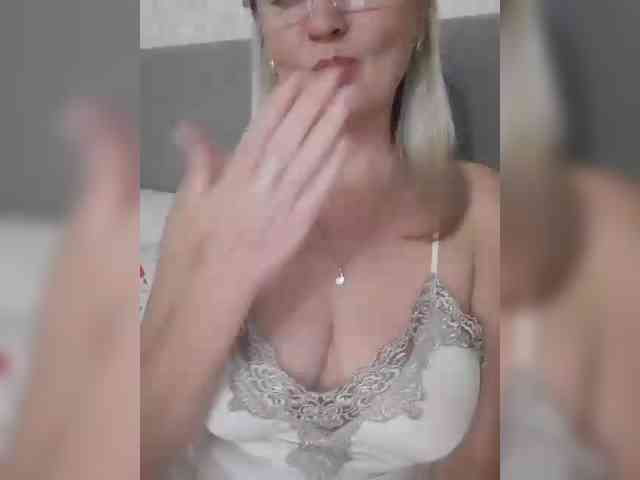 SexiestJess45 webcam