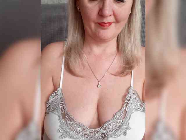 SexiestJess45 SexiestJess45