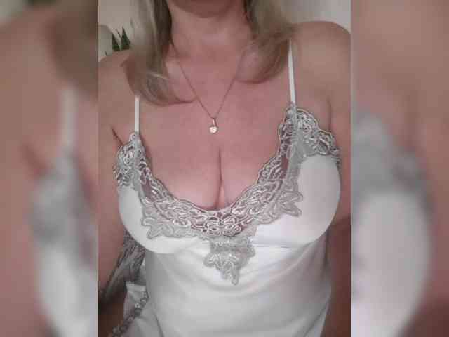 SexiestJess45 webcam